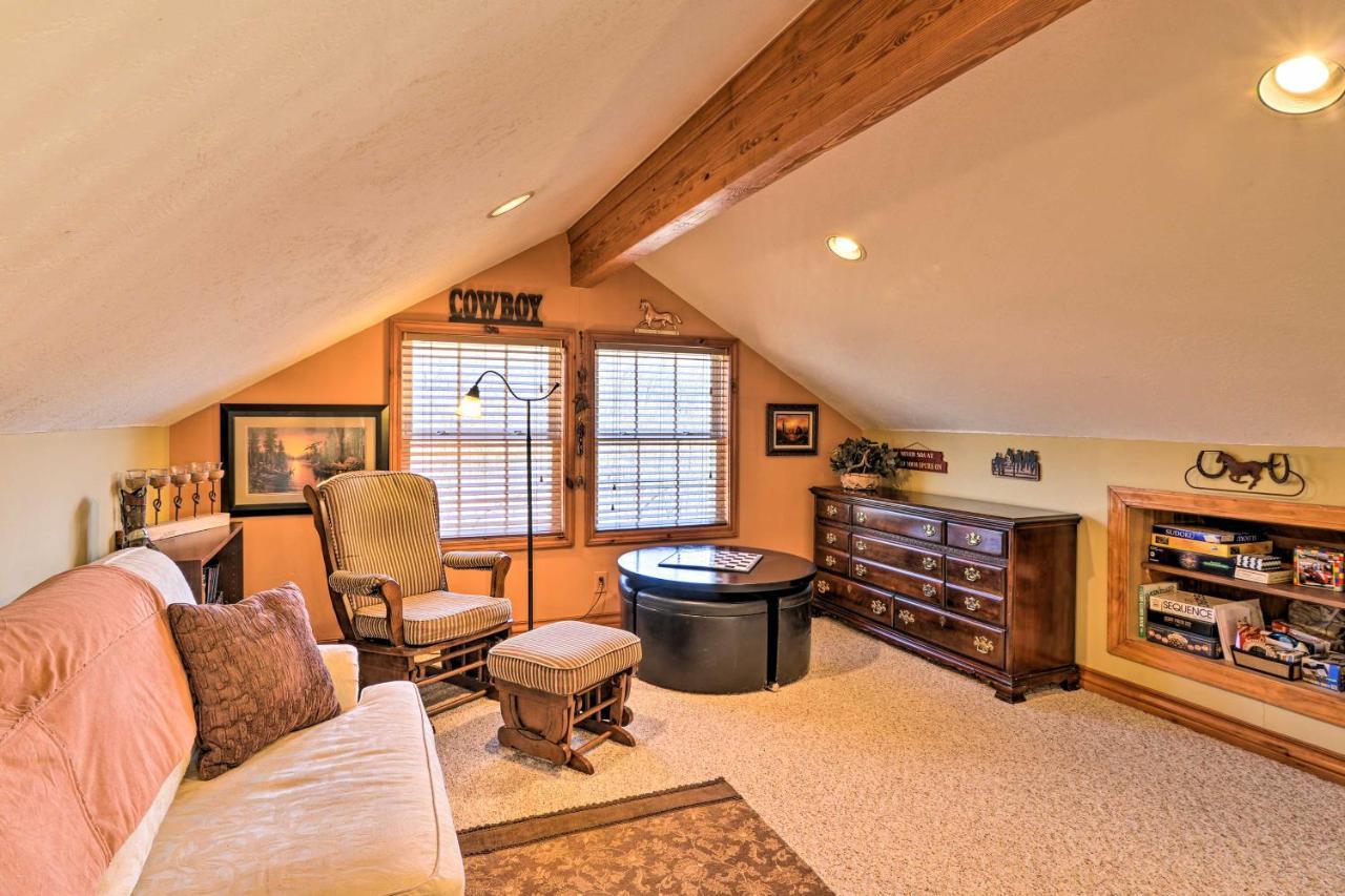 Private Family Home With Deck, Porch And Forest Views! McComas Beach エクステリア 写真