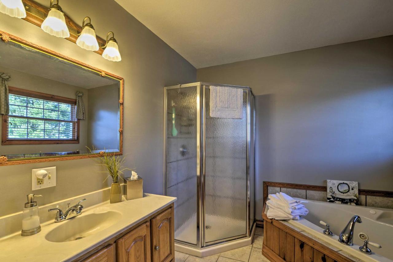 Private Family Home With Deck, Porch And Forest Views! McComas Beach エクステリア 写真
