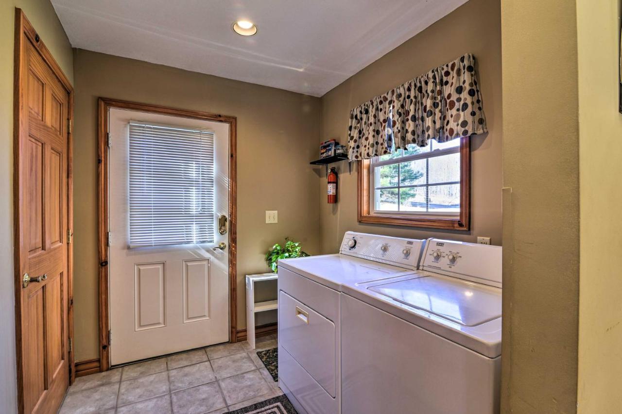 Private Family Home With Deck, Porch And Forest Views! McComas Beach エクステリア 写真